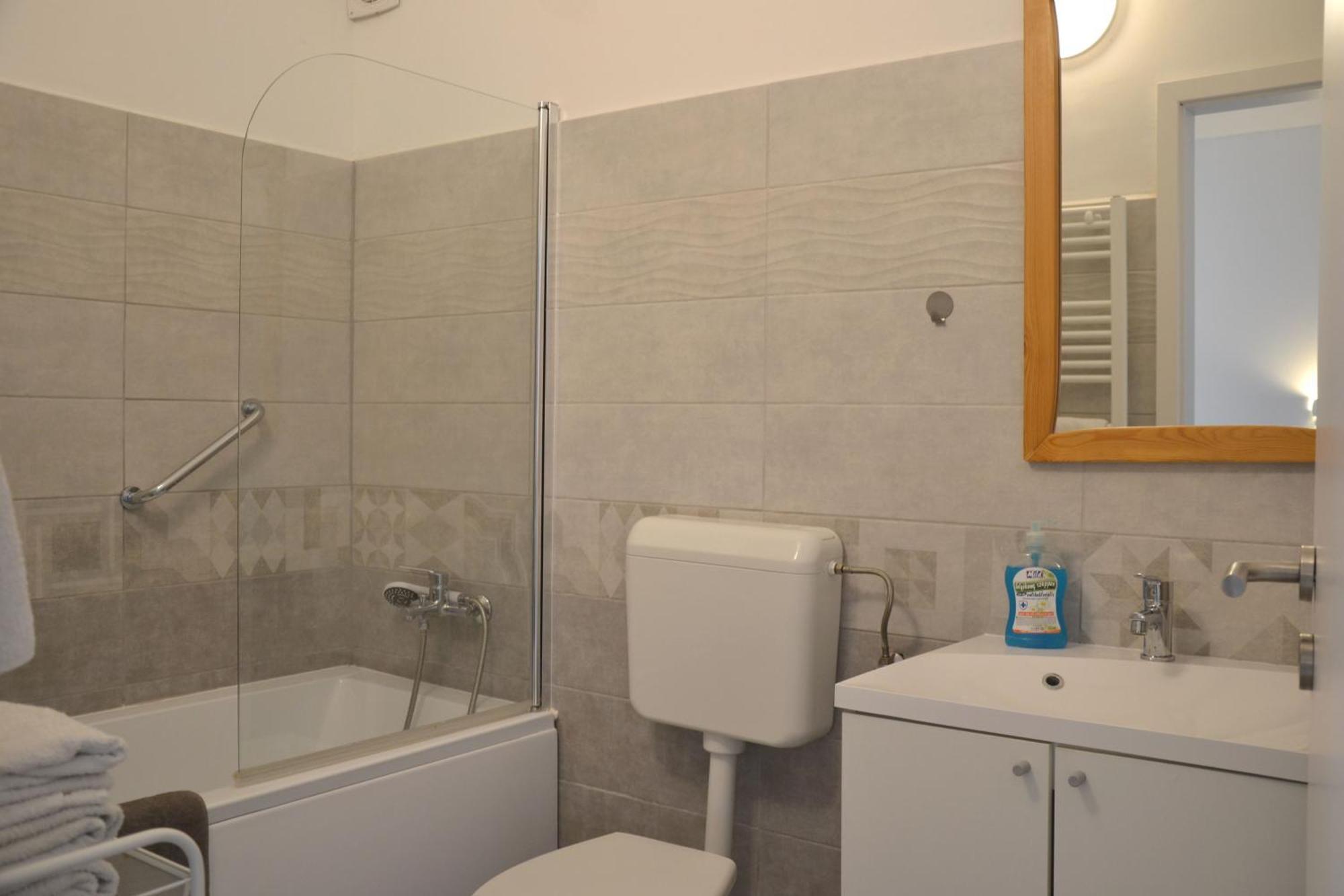 Akvamarin Apartman Keszthely Esterno foto